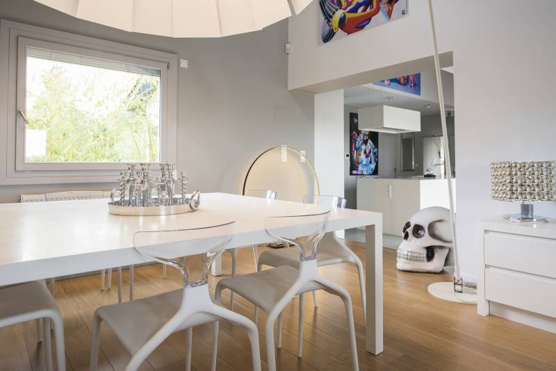 Salle à manger moderne par architecte d'intérieur dans le Rhône