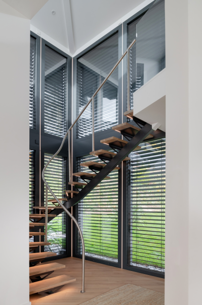Création d'escalier sur-mesure par un architecte d'intérieur à Limonest